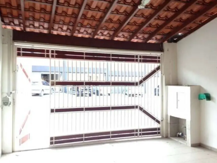 Casa com 2 quartos à venda em Jardim Carolina, Sorocaba - SP - imagem 2 Foto 2 de Casa com 2 quartos à venda em Jardim Carolina, Sorocaba - SP