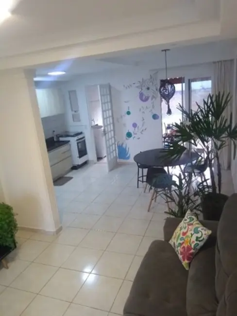 Foto 2 de Casa de Condomínio com 2 quartos à venda, 64m2 em Vossoroca, Votorantim - SP