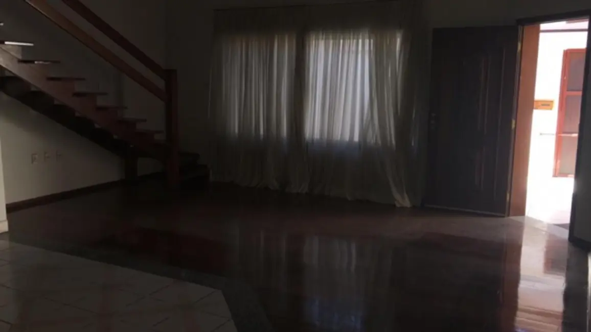 Foto 5 de Sobrado com 6 quartos à venda, 335m2 em Jardim Refúgio, Sorocaba - SP