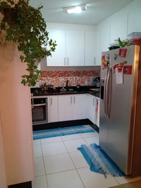 Foto 3 de Sobrado com 3 quartos à venda, 76m2 em Vossoroca, Votorantim - SP