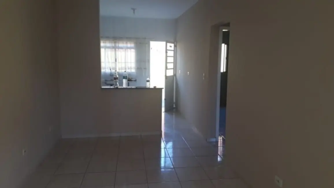 Casa de Condomínio com 2 quartos à venda, 132m2 em Jardim Residencial Villa Amato, Sorocaba - SP - imagem 3 Foto 3 de Casa de Condomínio com 2 quartos à venda, 132m2 em Jardim Residencial Villa Amato, Sorocaba - SP