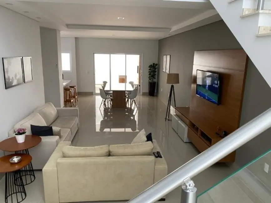 Foto 2 de Sobrado com 4 quartos à venda, 254m2 em Sorocaba - SP