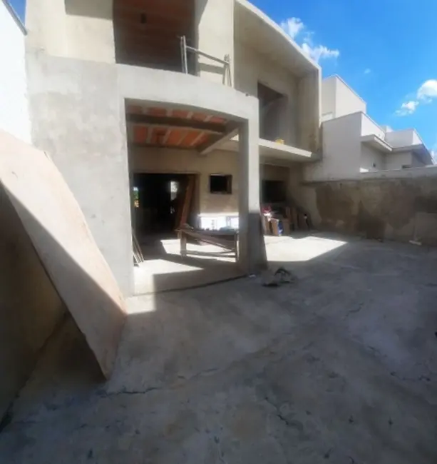 Sobrado com 3 quartos à venda, 170m2 em Cajuru do Sul, Sorocaba - SP - imagem 3 Foto 3 de Sobrado com 3 quartos à venda, 170m2 em Cajuru do Sul, Sorocaba - SP
