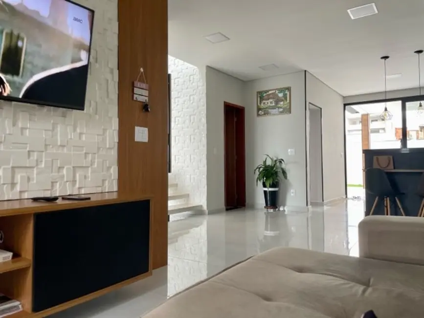 Sobrado com 3 quartos à venda, 160m2 em Horto Florestal, Sorocaba - SP - imagem 3 Foto 3 de Sobrado com 3 quartos à venda, 160m2 em Horto Florestal, Sorocaba - SP