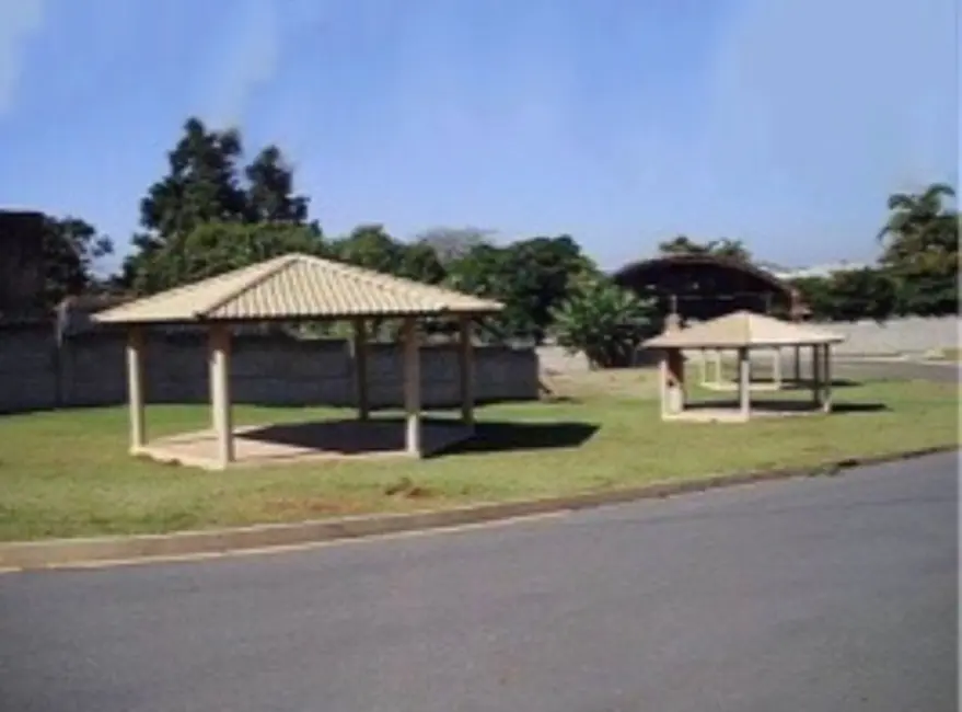 Foto 2 de Terreno / Lote à venda, 278m2 em Vila Rica, Sorocaba - SP