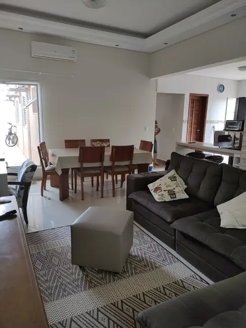 Casa de Condomínio com 2 quartos à venda, 135m2 em Cajuru do Sul, Sorocaba - SP - imagem 3 Foto 3 de Casa de Condomínio com 2 quartos à venda, 135m2 em Cajuru do Sul, Sorocaba - SP
