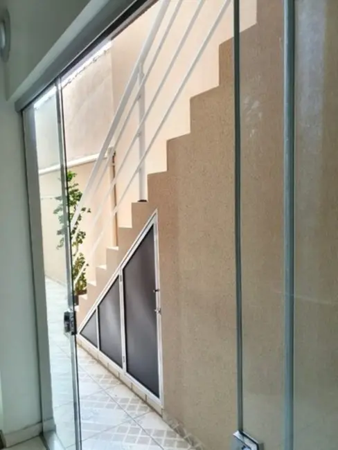 Sobrado com 3 quartos à venda, 175m2 em Jardim Tulipas, Sorocaba - SP - imagem 8 Foto 8 de Sobrado com 3 quartos à venda, 175m2 em Jardim Tulipas, Sorocaba - SP