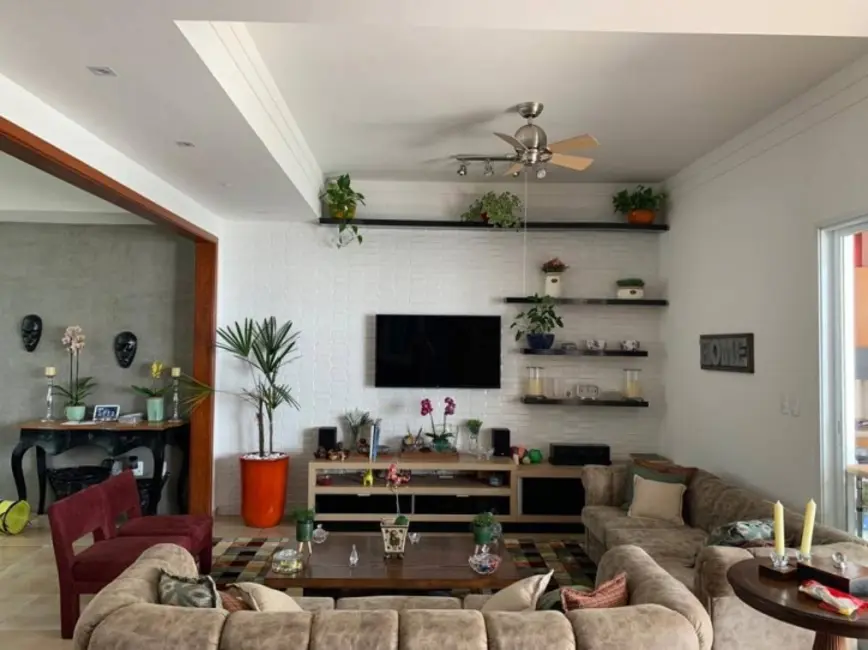 Casa de Condomínio com 5 quartos à venda, 250m2 em Parque Residencial Villa dos Inglezes, Sorocaba - SP - imagem 2 Foto 2 de Casa de Condomínio com 5 quartos à venda, 250m2 em Parque Residencial Villa dos Inglezes, Sorocaba - SP