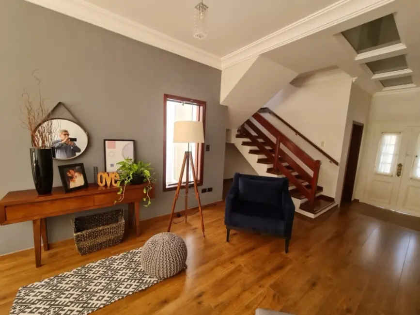 Foto 2 de Sobrado com 3 quartos à venda e para alugar, 348m2 em Jardim São Paulo, Sorocaba - SP