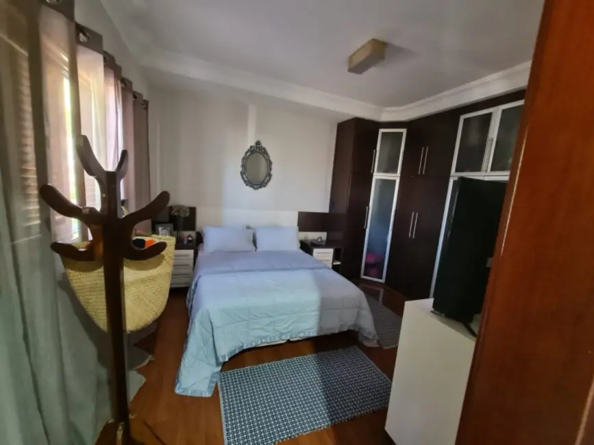 Foto 3 de Sobrado com 3 quartos à venda e para alugar, 348m2 em Jardim São Paulo, Sorocaba - SP