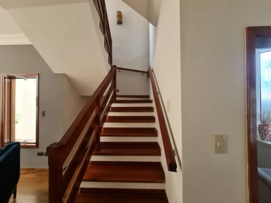 Foto 9 de Sobrado com 3 quartos à venda e para alugar, 348m2 em Jardim São Paulo, Sorocaba - SP