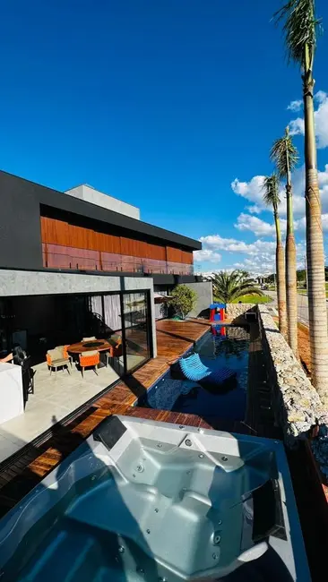 Sobrado com 4 quartos à venda, 330m2 em Ibiti Royal Park, Sorocaba - SP - imagem 7 Foto 7 de Sobrado com 4 quartos à venda, 330m2 em Ibiti Royal Park, Sorocaba - SP