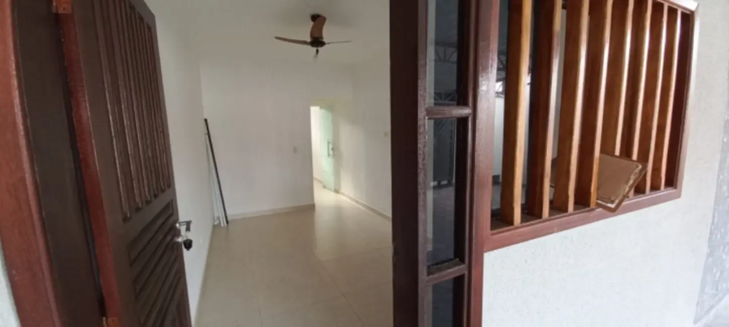 Sobrado com 3 quartos à venda, 200m2 em Jardim Santa Bárbara, Sorocaba - SP - imagem 4 Foto 4 de Sobrado com 3 quartos à venda, 200m2 em Jardim Santa Bárbara, Sorocaba - SP