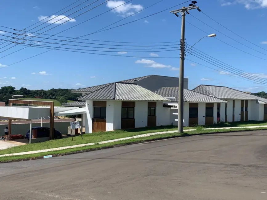 Foto 2 de Sobrado com 3 quartos à venda, 350m2 em Aracoiaba Da Serra - SP