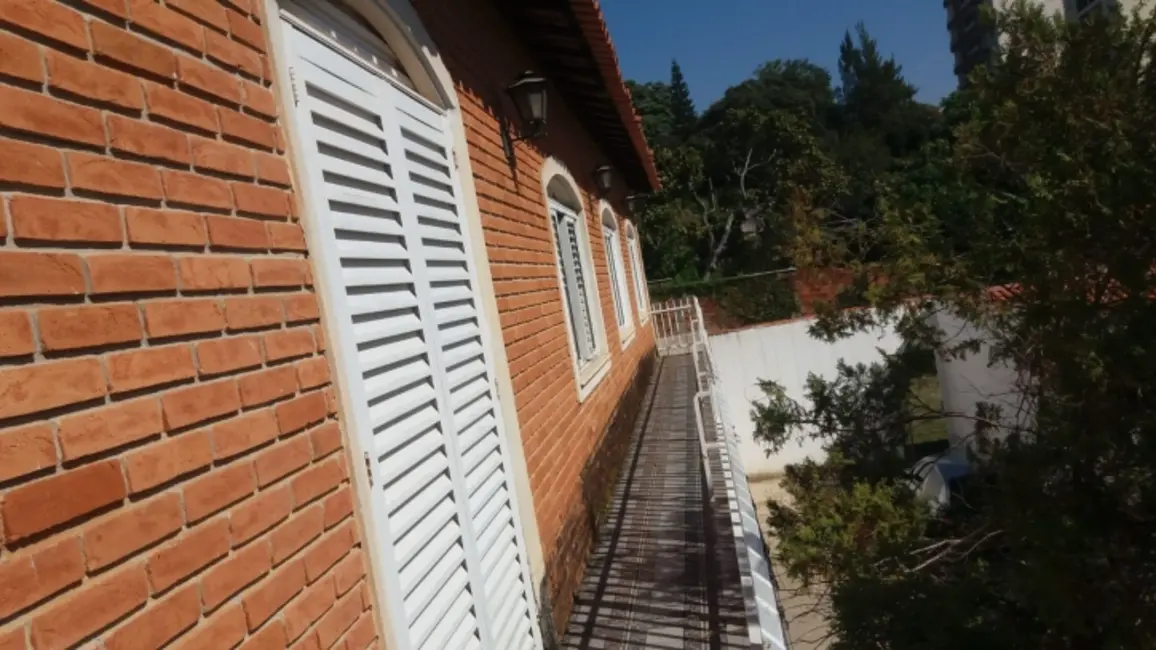 Sobrado com 5 quartos à venda, 378m2 em Jardim Santa Rosália, Sorocaba - SP - imagem 2 Foto 2 de Sobrado com 5 quartos à venda, 378m2 em Jardim Santa Rosália, Sorocaba - SP