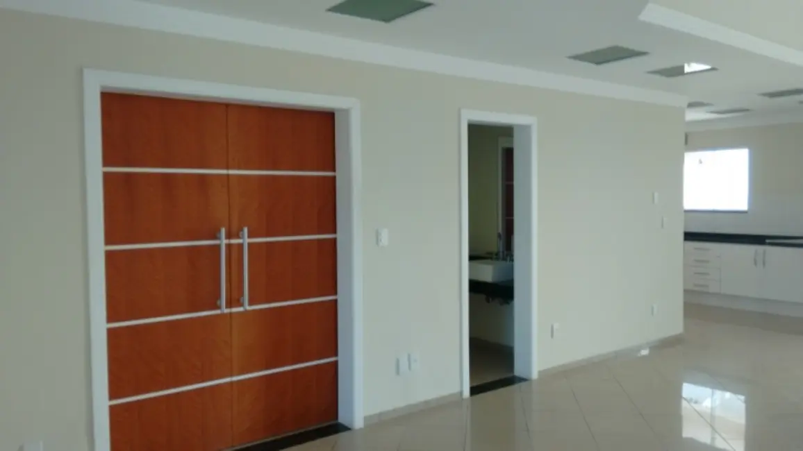 Sobrado com 3 quartos à venda e para alugar, 268m2 em Sorocaba - SP - imagem 4 Foto 4 de Sobrado com 3 quartos à venda e para alugar, 268m2 em Sorocaba - SP