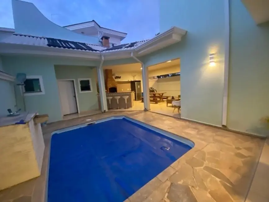 Sobrado com 3 quartos à venda, 286m2 em Parque Residencial Villa dos Inglezes, Sorocaba - SP - imagem 9 Foto 9 de Sobrado com 3 quartos à venda, 286m2 em Parque Residencial Villa dos Inglezes, Sorocaba - SP