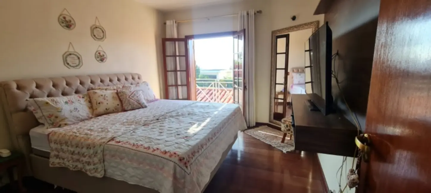 Sobrado com 3 quartos à venda, 259m2 em Vila Trujillo, Sorocaba - SP - imagem 7 Foto 7 de Sobrado com 3 quartos à venda, 259m2 em Vila Trujillo, Sorocaba - SP