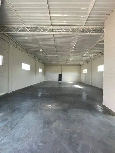 Foto 8 de Armazém / Galpão à venda e para alugar, 205m2 em Aracoiaba Da Serra - SP