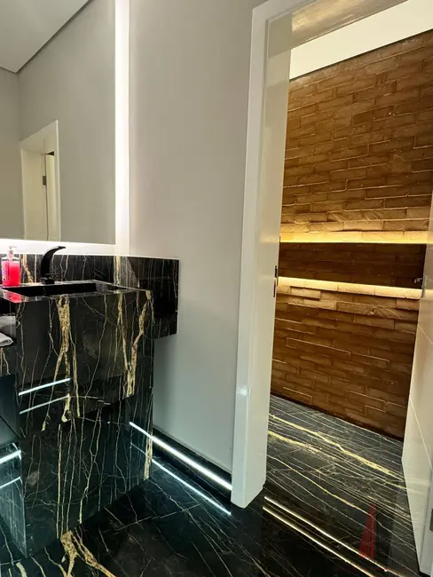 Foto 2 de Sobrado com 5 quartos à venda, 450m2 em Sorocaba - SP