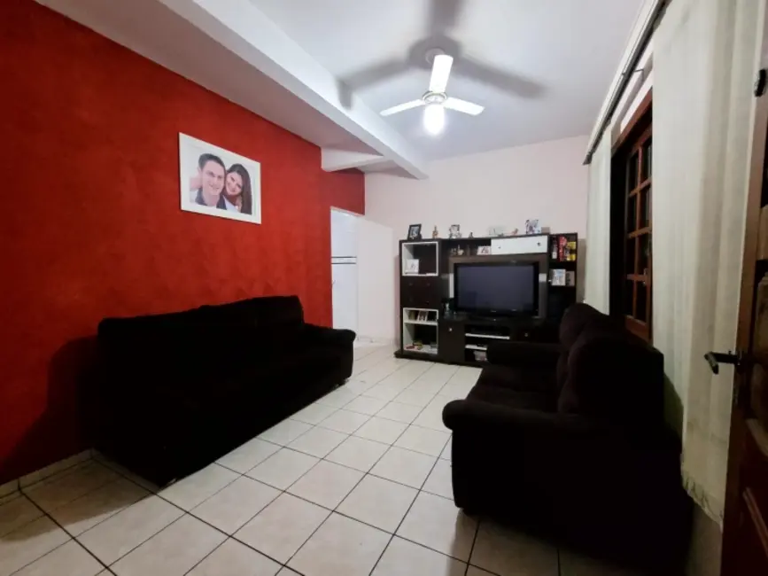 Foto 2 de Sobrado com 3 quartos à venda, 152m2 em Jardim São Guilherme, Sorocaba - SP