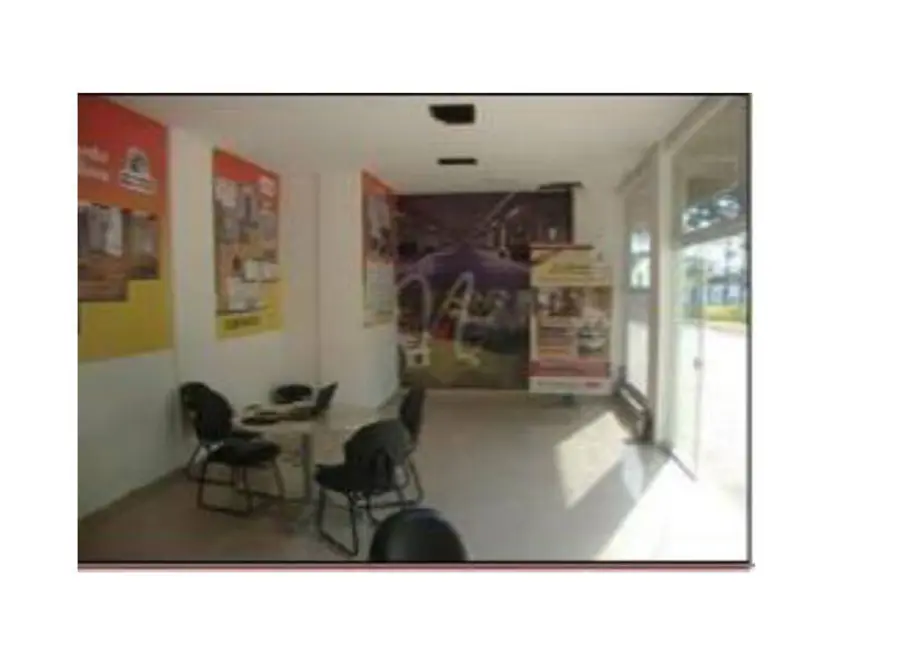 Sala Comercial à venda, 124m2 em Chácaras Reunidas São Jorge, Sorocaba - SP - imagem 3 Foto 3 de Sala Comercial à venda, 124m2 em Chácaras Reunidas São Jorge, Sorocaba - SP