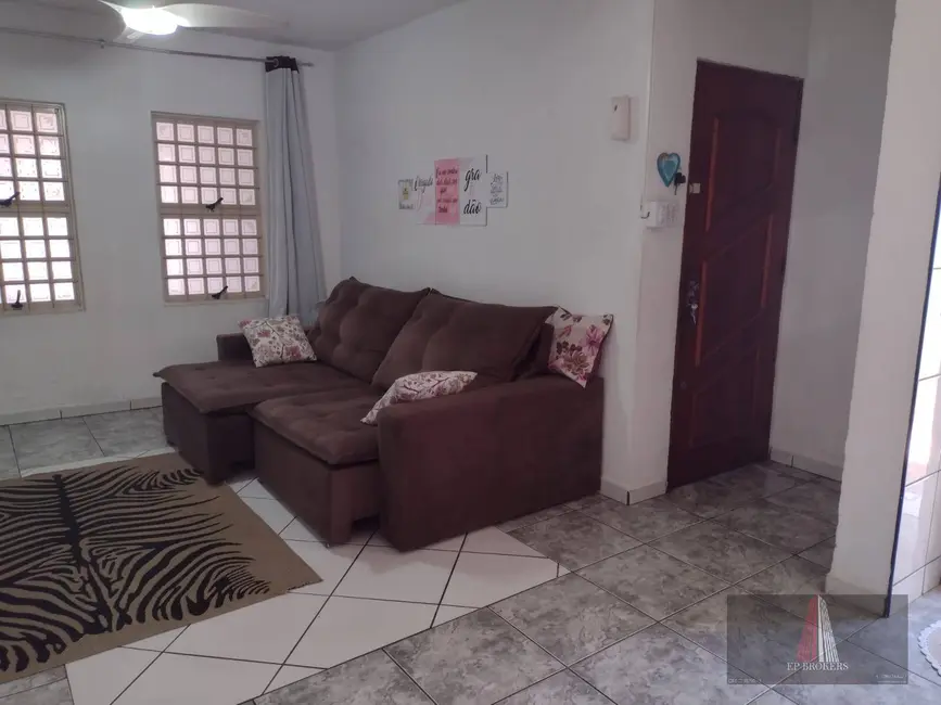 Casa com 2 quartos à venda, 129m2 em Jardim São Guilherme, Sorocaba - SP - imagem 6 Foto 6 de Casa com 2 quartos à venda, 129m2 em Jardim São Guilherme, Sorocaba - SP