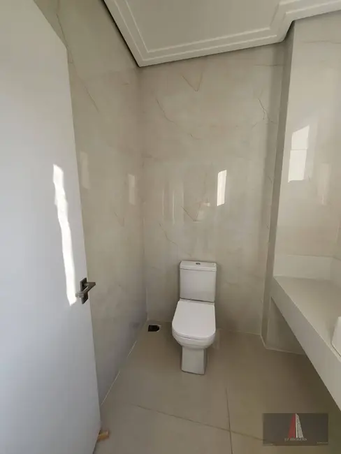 Foto 9 de Casa com 4 quartos à venda, 456m2 em Votorantim - SP