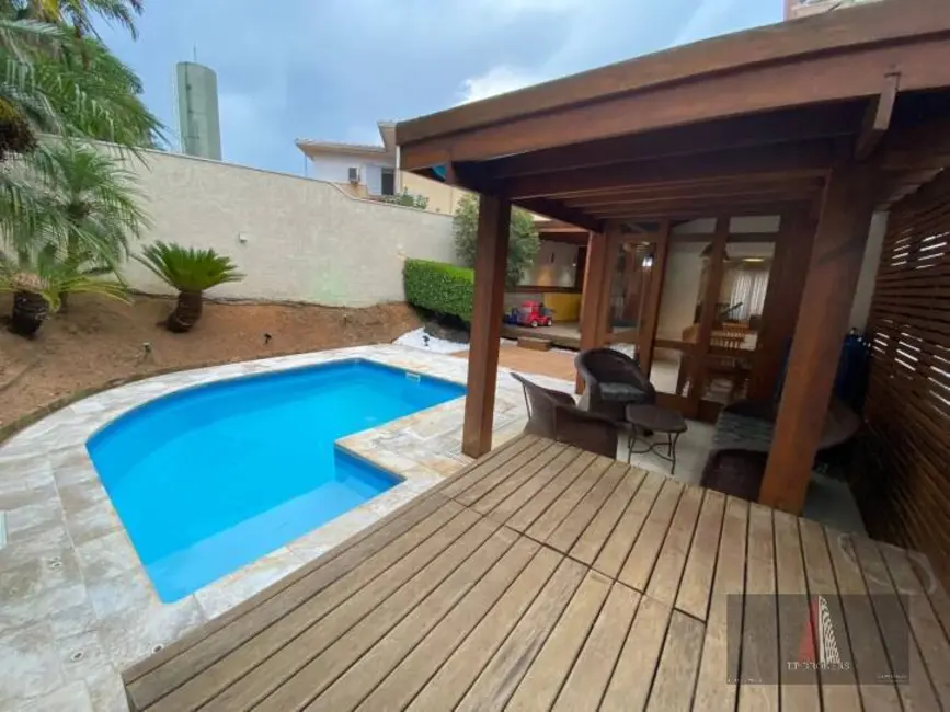 Foto 1 de Sobrado com 3 quartos à venda, 160m2 em Vossoroca, Votorantim - SP