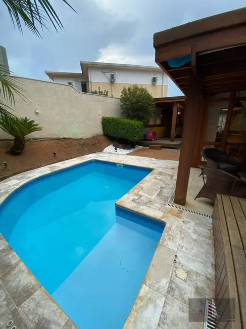 Foto 5 de Sobrado com 3 quartos à venda, 160m2 em Vossoroca, Votorantim - SP