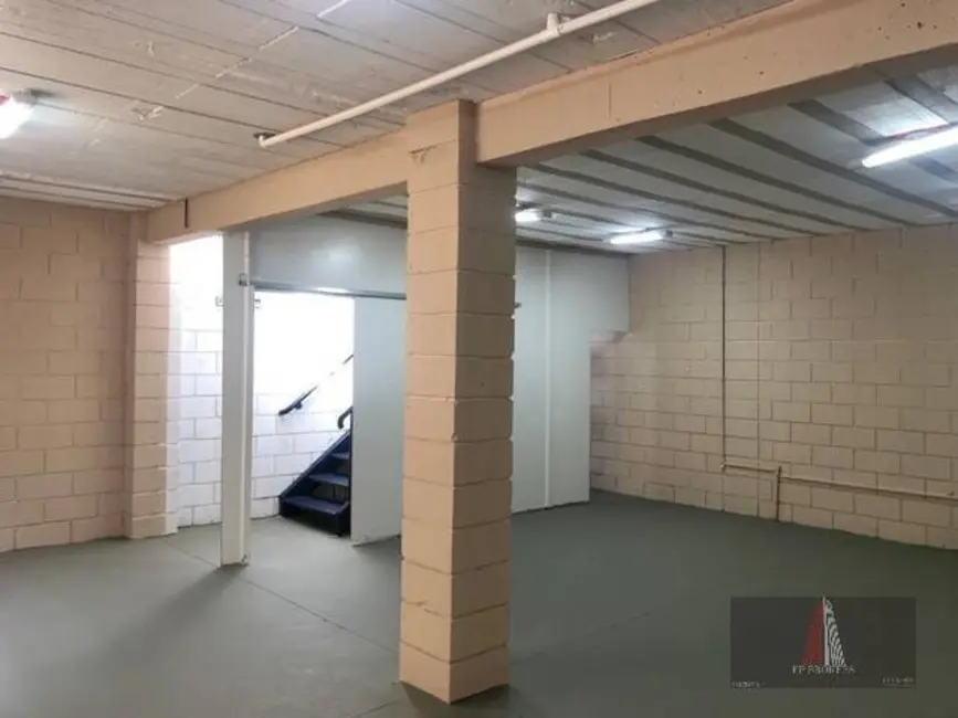 Armazém / Galpão à venda, 304m2 em Wanel Ville, Sorocaba - SP - imagem 6 Foto 6 de Armazém / Galpão à venda, 304m2 em Wanel Ville, Sorocaba - SP