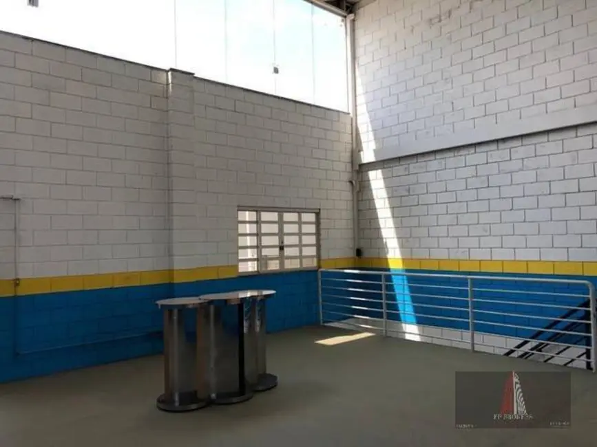 Armazém / Galpão à venda, 304m2 em Wanel Ville, Sorocaba - SP - imagem 3 Foto 3 de Armazém / Galpão à venda, 304m2 em Wanel Ville, Sorocaba - SP