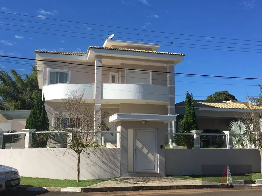 Foto 1 de Casa com 4 quartos à venda, 1600m2 em Boituva - SP