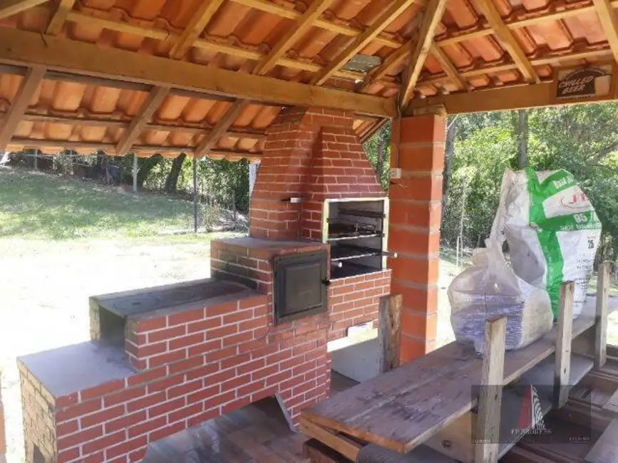 Chácara com 2 quartos à venda, 1000m2 em Brigadeiro Tobias, Sorocaba - SP - imagem 8 Foto 8 de Chácara com 2 quartos à venda, 1000m2 em Brigadeiro Tobias, Sorocaba - SP