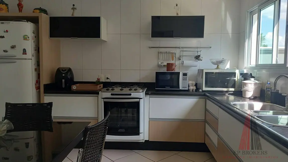 Casa de Condomínio com 4 quartos à venda, 345m2 em Parque Residencial Villa dos Inglezes, Sorocaba - SP - imagem 6 Foto 6 de Casa de Condomínio com 4 quartos à venda, 345m2 em Parque Residencial Villa dos Inglezes, Sorocaba - SP