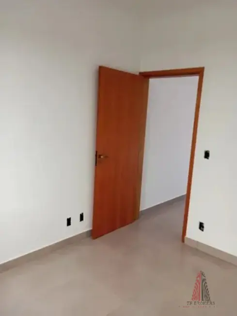 Casa com 2 quartos à venda em Wanel Ville, Sorocaba - SP - imagem 7 Foto 7 de Casa com 2 quartos à venda em Wanel Ville, Sorocaba - SP