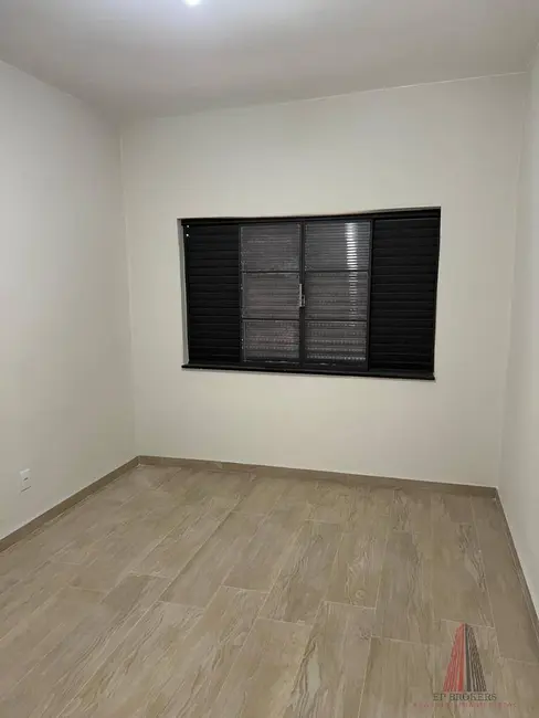 Casa com 2 quartos para alugar, 253m2 em Vila Jardini, Sorocaba - SP - imagem 7 Foto 7 de Casa com 2 quartos para alugar, 253m2 em Vila Jardini, Sorocaba - SP