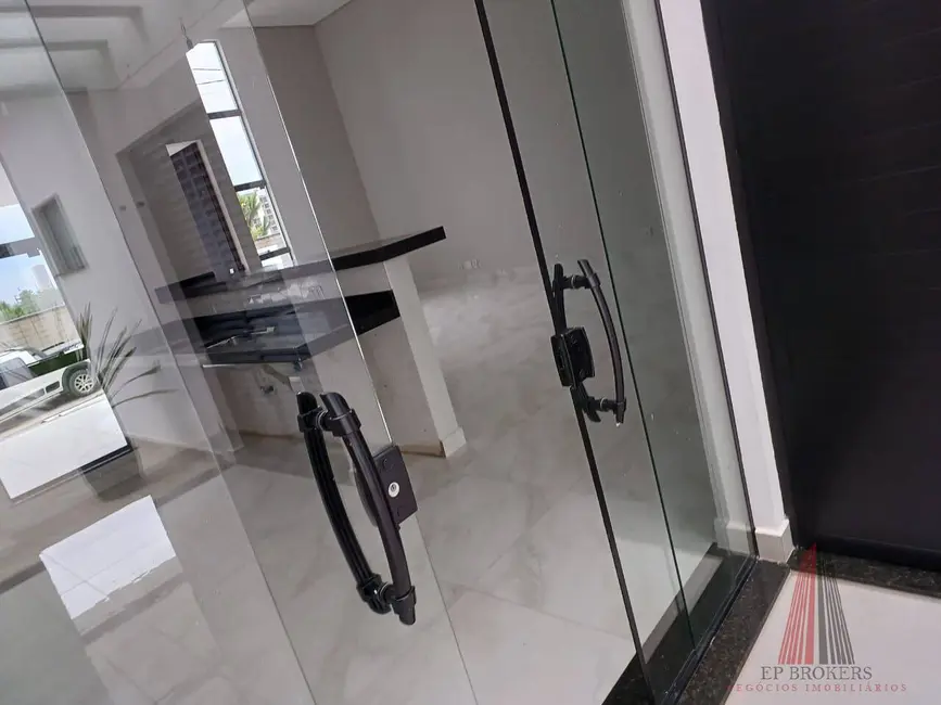Casa de Condomínio com 3 quartos à venda e para alugar, 265m2 em Aparecidinha, Sorocaba - SP - imagem 6 Foto 6 de Casa de Condomínio com 3 quartos à venda e para alugar, 265m2 em Aparecidinha, Sorocaba - SP