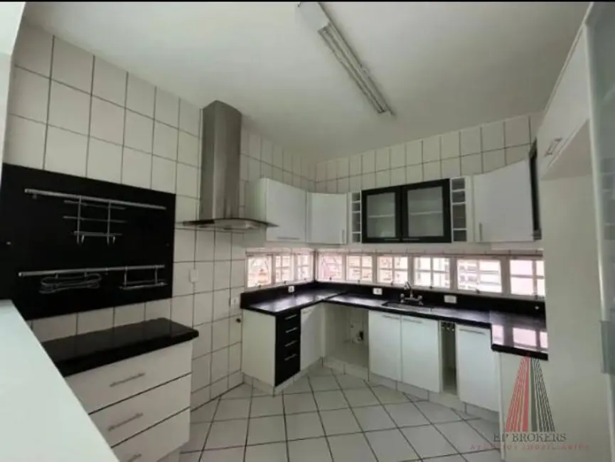 Casa com 3 quartos à venda, 528m2 em Jardim Ibiti do Paço, Sorocaba - SP - imagem 5 Foto 5 de Casa com 3 quartos à venda, 528m2 em Jardim Ibiti do Paço, Sorocaba - SP