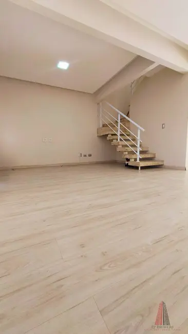 Casa com 3 quartos à venda, 102m2 em Jardim Vera Cruz, Sorocaba - SP - imagem 2 Foto 2 de Casa com 3 quartos à venda, 102m2 em Jardim Vera Cruz, Sorocaba - SP