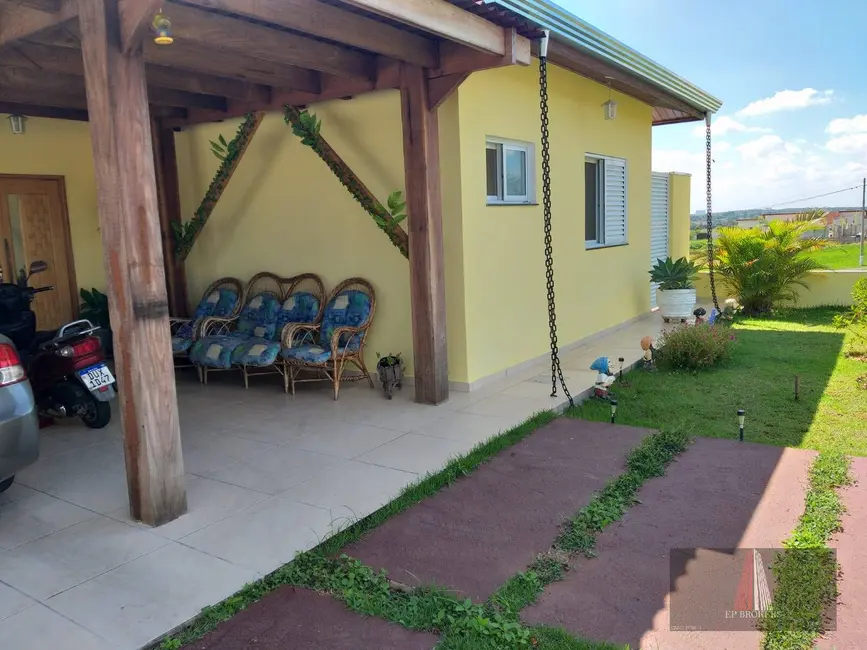 Foto 1 de Casa com 3 quartos à venda, 800m2 em Aracoiaba Da Serra - SP