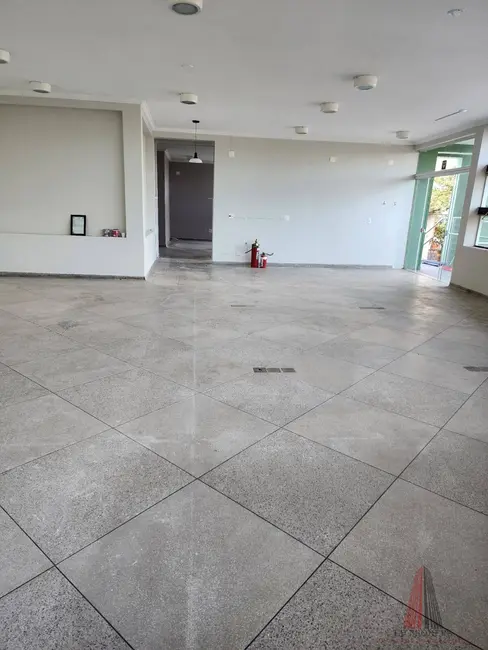 Sala Comercial à venda e para alugar em Parque dos Eucaliptos, Sorocaba - SP - imagem 3 Foto 3 de Sala Comercial à venda e para alugar em Parque dos Eucaliptos, Sorocaba - SP