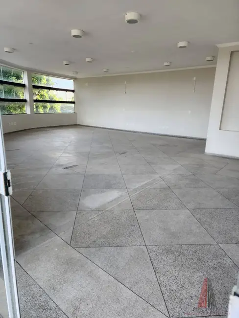 Sala Comercial à venda e para alugar em Parque dos Eucaliptos, Sorocaba - SP - imagem 2 Foto 2 de Sala Comercial à venda e para alugar em Parque dos Eucaliptos, Sorocaba - SP