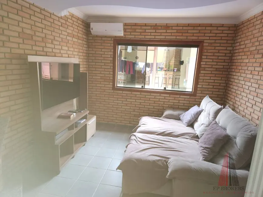 Sobrado com 4 quartos à venda, 300m2 em Aparecidinha, Sorocaba - SP - imagem 9 Foto 9 de Sobrado com 4 quartos à venda, 300m2 em Aparecidinha, Sorocaba - SP