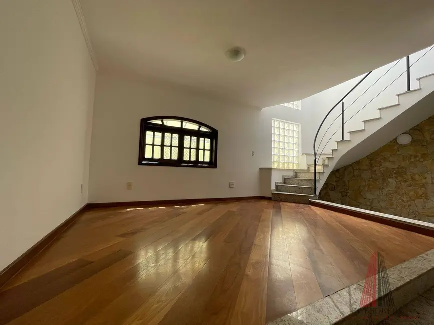 Sobrado com 4 quartos à venda, 460m2 em Jardim Pagliato, Sorocaba - SP - imagem 6 Foto 6 de Sobrado com 4 quartos à venda, 460m2 em Jardim Pagliato, Sorocaba - SP