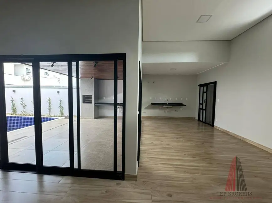 Casa com 3 quartos à venda, 265m2 em Jardim Residencial Le France, Sorocaba - SP - imagem 4 Foto 4 de Casa com 3 quartos à venda, 265m2 em Jardim Residencial Le France, Sorocaba - SP