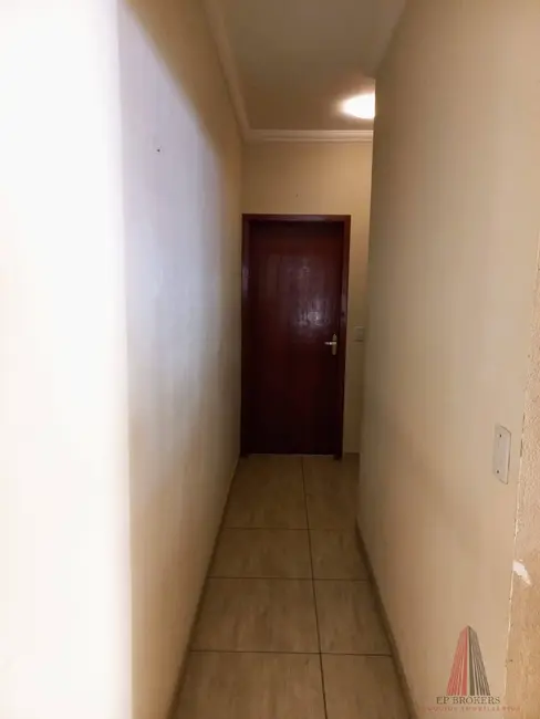 Casa à venda e para alugar em Jardim Maria Eugênia, Sorocaba - SP - imagem 5 Foto 5 de Casa à venda e para alugar em Jardim Maria Eugênia, Sorocaba - SP