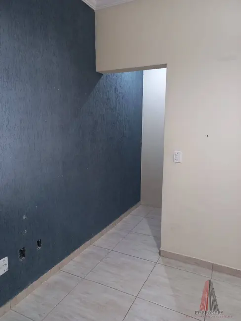 Casa à venda e para alugar em Jardim Maria Eugênia, Sorocaba - SP - imagem 7 Foto 7 de Casa à venda e para alugar em Jardim Maria Eugênia, Sorocaba - SP