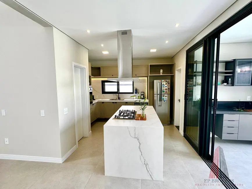 Foto 9 de Casa de Condomínio com 3 quartos à venda, 300m2 em Parque Esplanada, Votorantim - SP