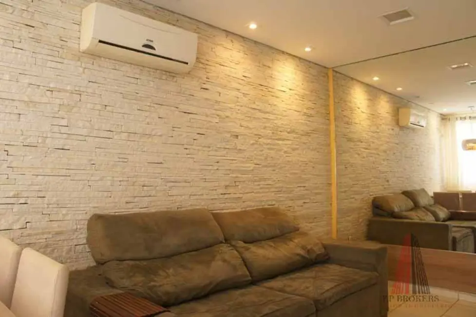 Casa com 3 quartos à venda, 212m2 em Jardim Residencial Villa Amato, Sorocaba - SP - imagem 7 Foto 7 de Casa com 3 quartos à venda, 212m2 em Jardim Residencial Villa Amato, Sorocaba - SP